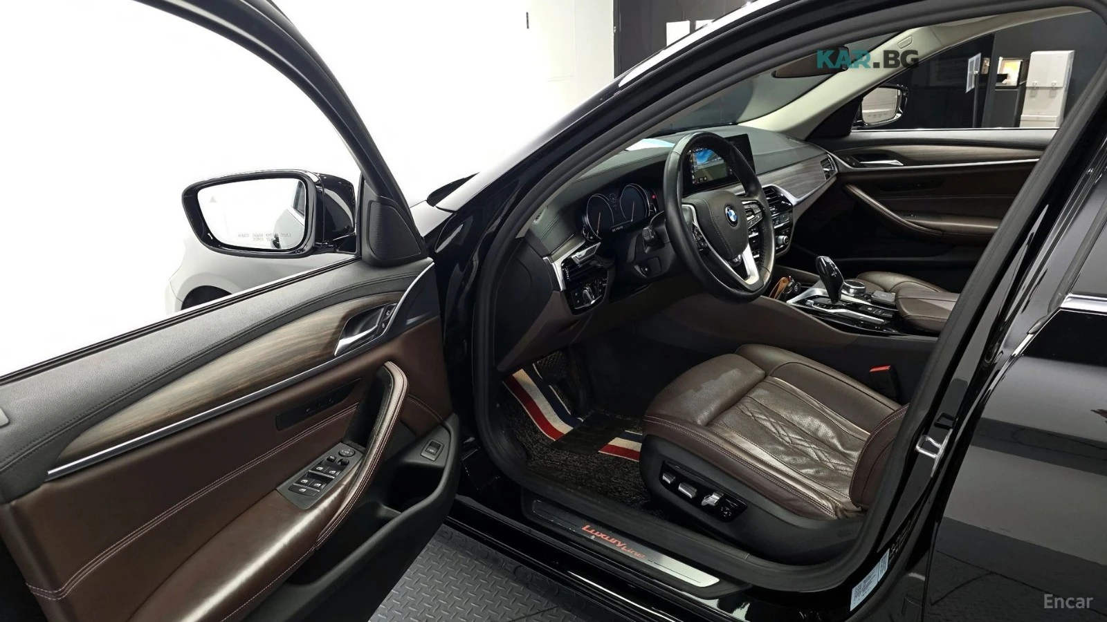 BMW 530 * Luxury* ПОДГРЕВ* ОБДУХВАНЕ* ШИБИДАХ* HUD* KAMERA, снимка 9 - Автомобили и джипове - 55220101