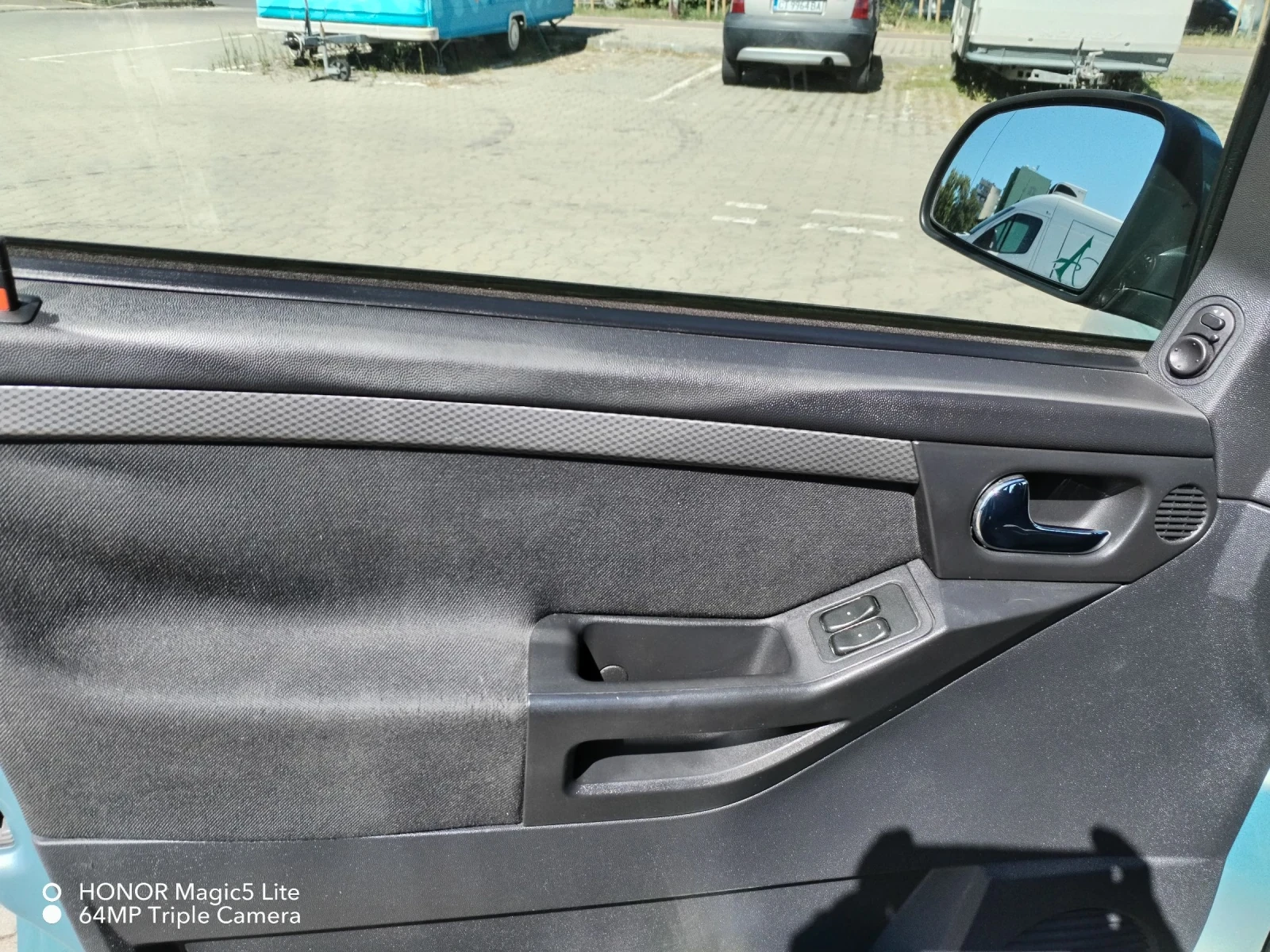 Opel Meriva 1.7 101кс., снимка 8 - Автомобили и джипове - 55431852