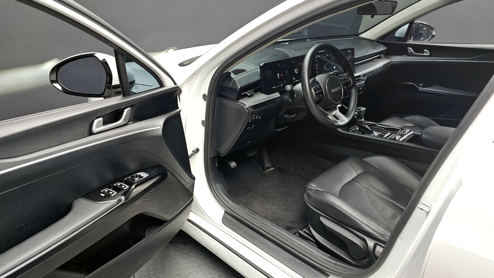 Kia K5 2.0 LPi, снимка 6 - Автомобили и джипове - 55510035