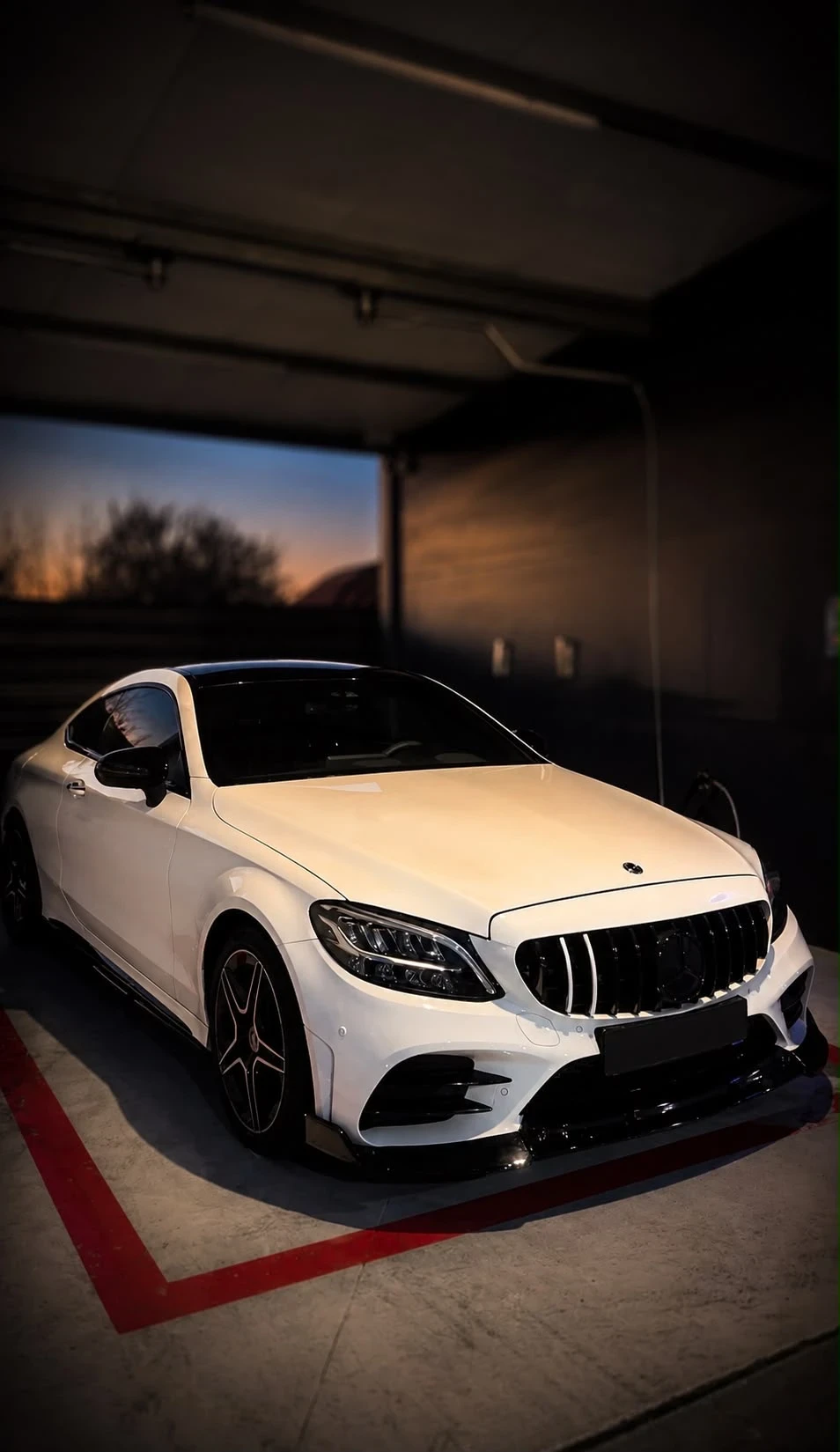 Mercedes-Benz C 300 D Coupe AMG Line 2019, снимка 5 - Автомобили и джипове - 55565583