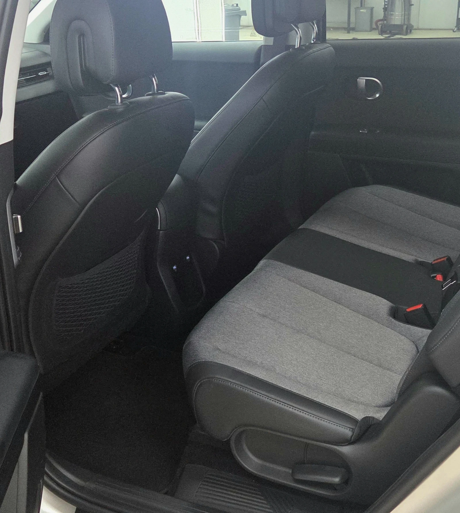 Hyundai Ioniq 5 SOH100%/СЕРВИЗНА КНИЖКА, снимка 10 - Автомобили и джипове - 55657291
