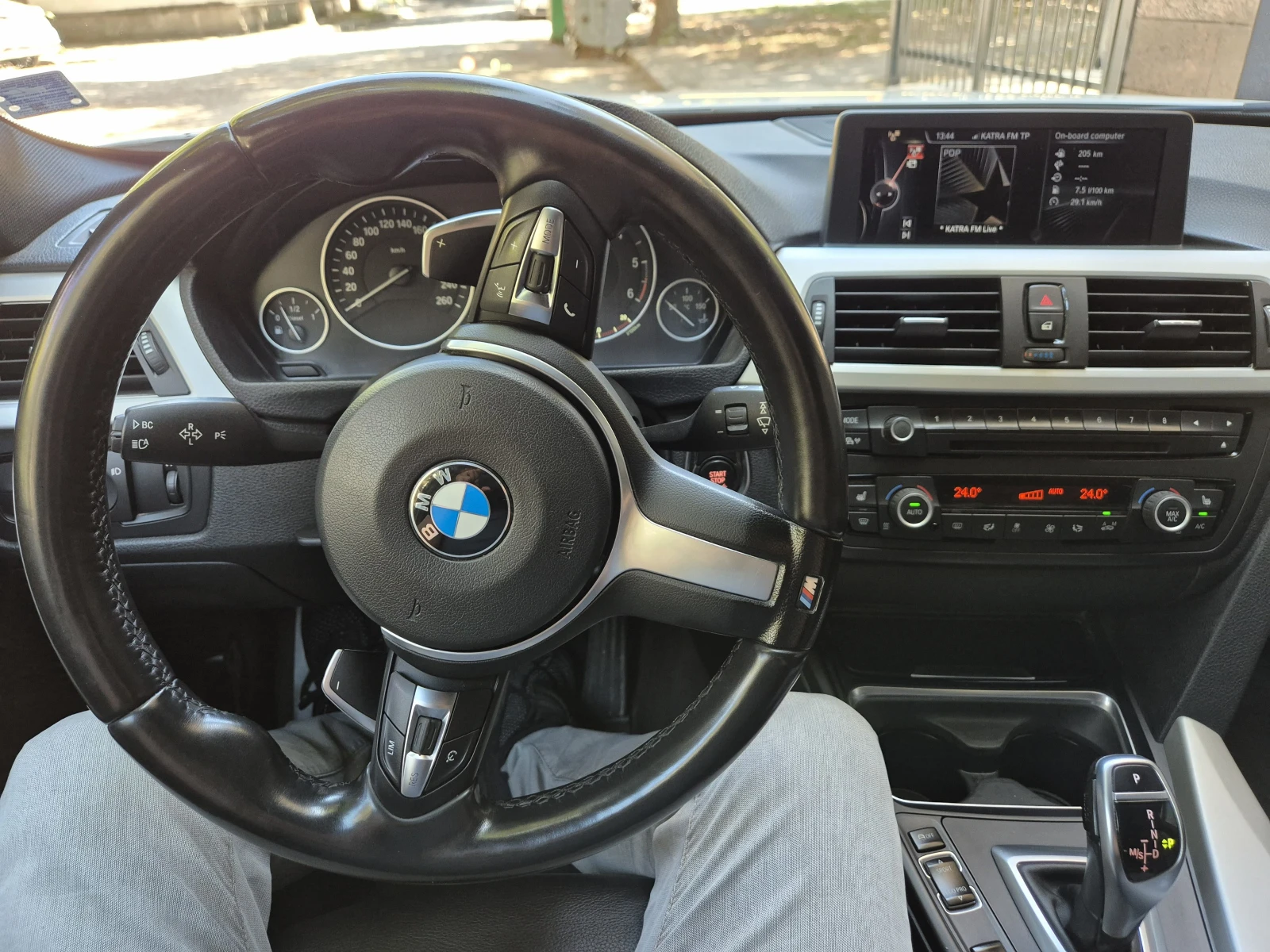 BMW 320, снимка 11 - Автомобили и джипове - 56162552