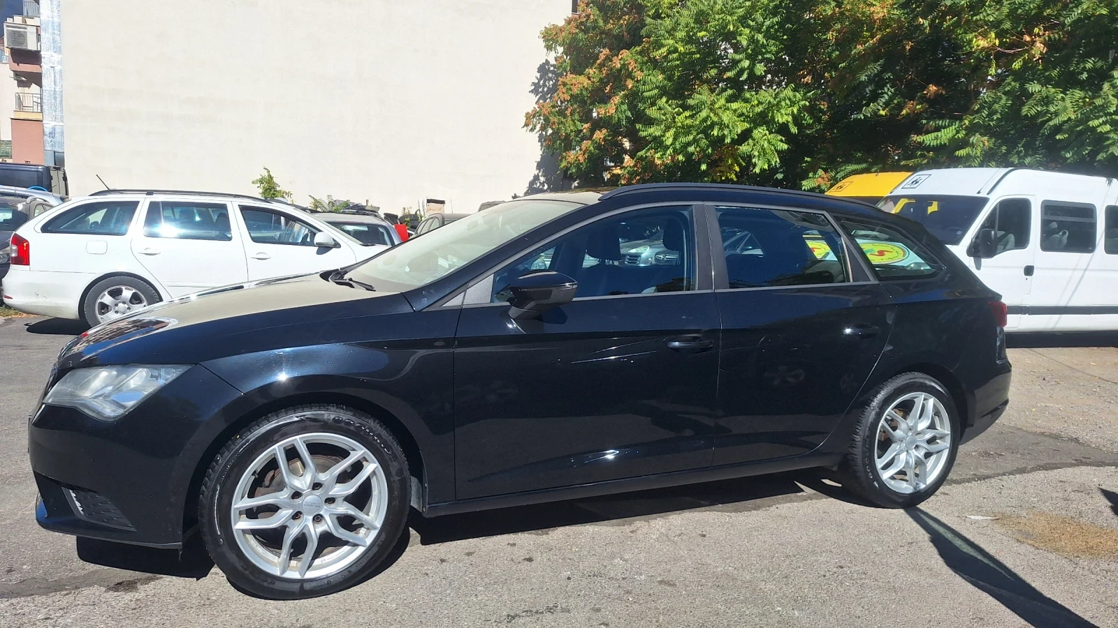 Seat Leon 1.2, снимка 2 - Автомобили и джипове - 56346809