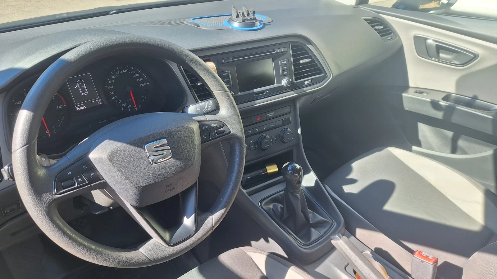 Seat Leon 1.2, снимка 4 - Автомобили и джипове - 56346809
