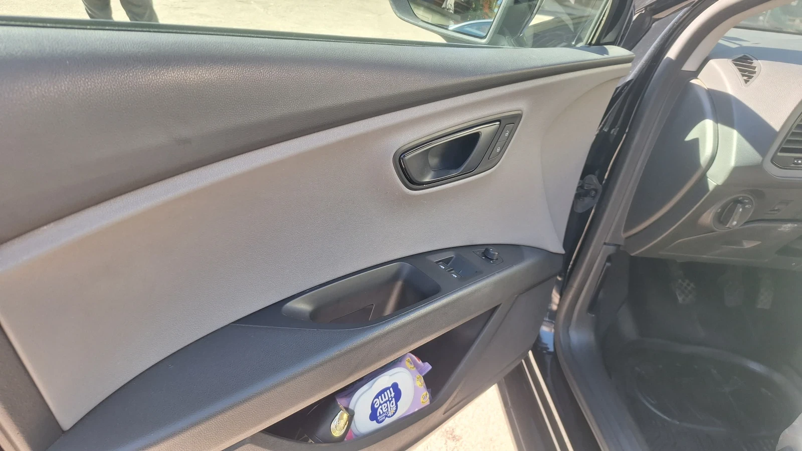 Seat Leon 1.2, снимка 9 - Автомобили и джипове - 56346809