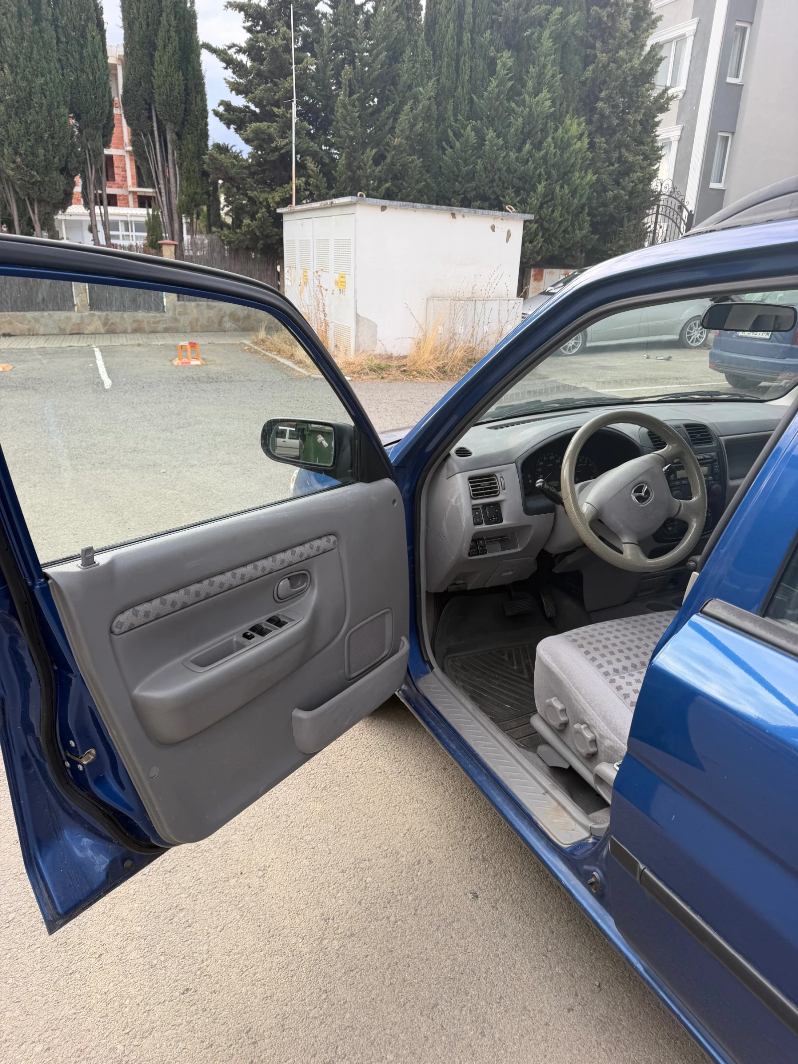 Mazda Demio, снимка 5 - Автомобили и джипове - 56585850