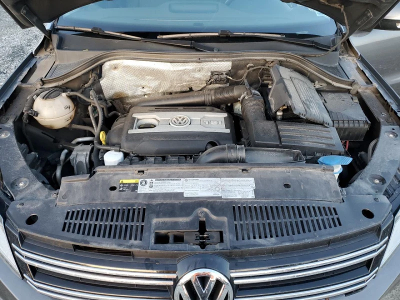 VW Tiguan 2.0L 4 All wheel drive, снимка 4 - Автомобили и джипове - 47189618