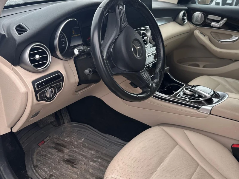 Mercedes-Benz GLC 300 Без щета, Канада, снимка 5 - Автомобили и джипове - 49031201