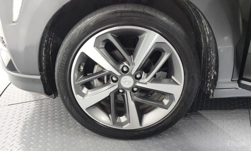 Hyundai Kona, снимка 5 - Автомобили и джипове - 52736270