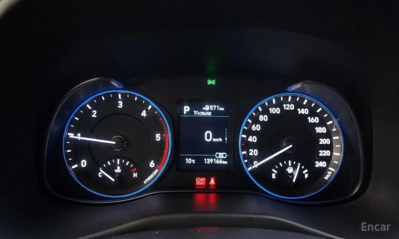 Hyundai Kona, снимка 8 - Автомобили и джипове - 52736270