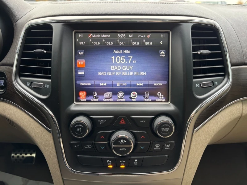 Jeep Grand cherokee 5.7 * * ОБДУХВАНЕ * * CLEAN CARFAX * * АВТО КРЕДИТ, снимка 11 - Автомобили и джипове - 53136620