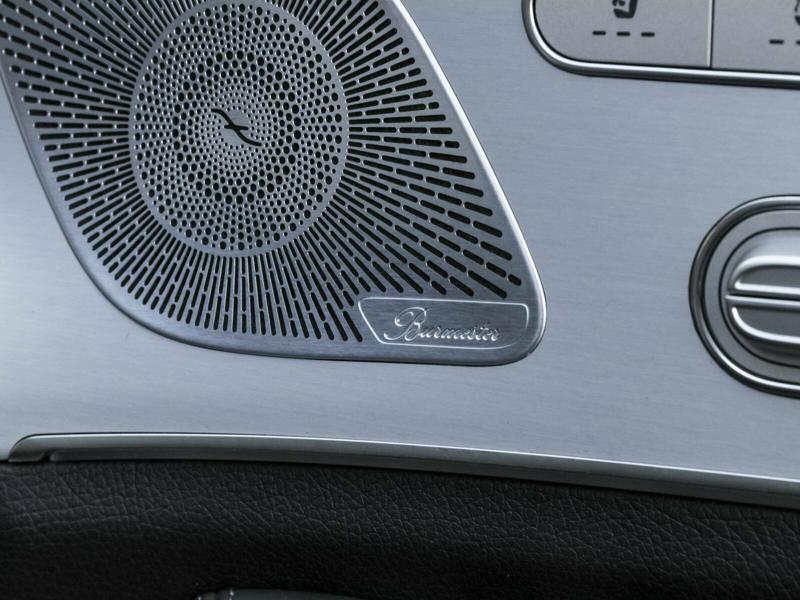 Mercedes-Benz GLE 400 4M*AMG*MULTIBEAM*AIRMATIC*PANO*ГАРАНЦИЯ, снимка 10 - Автомобили и джипове - 46274841