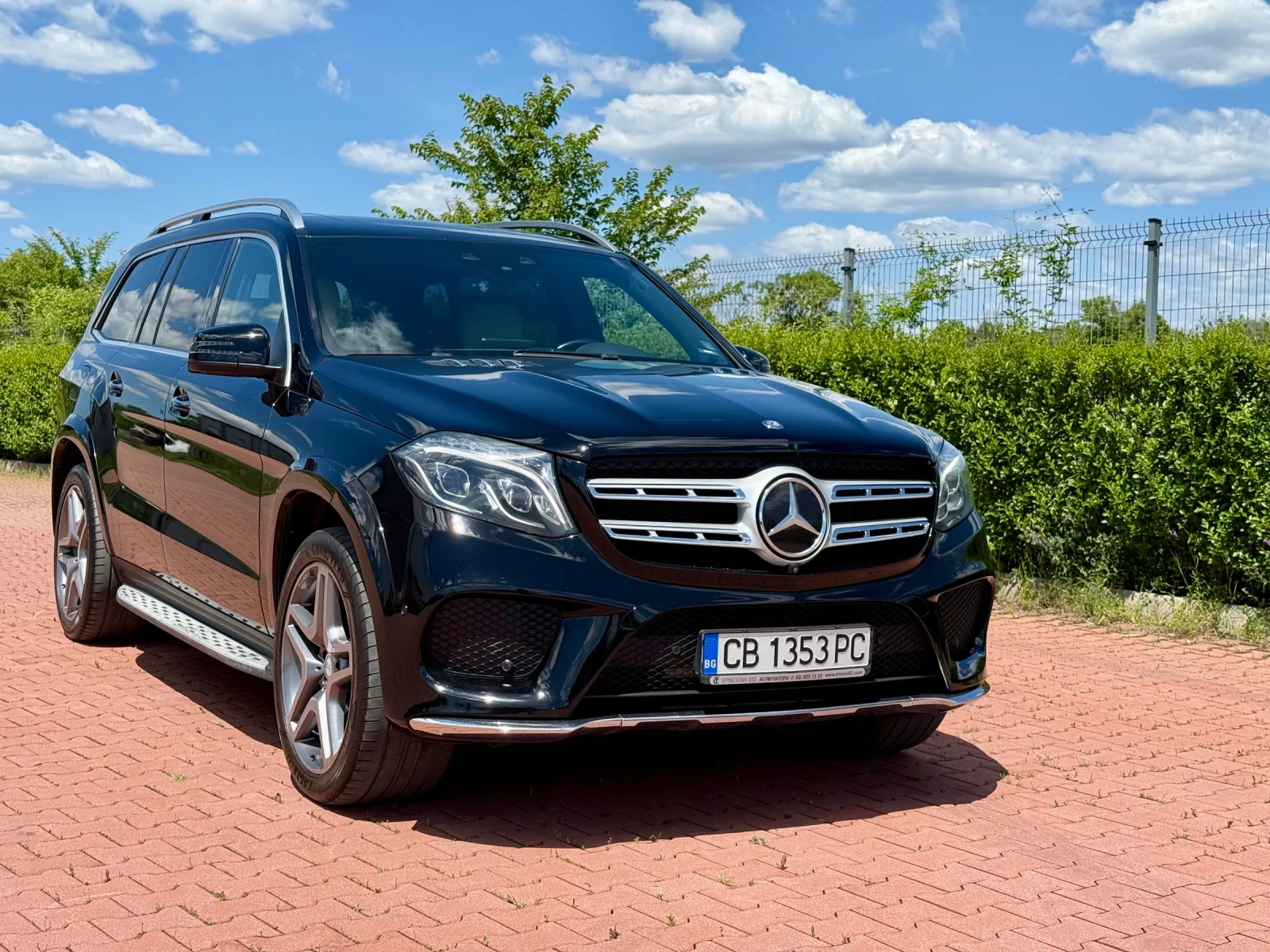 Mercedes-Benz GLS 500 AMG, снимка 3 - Автомобили и джипове - 54825945
