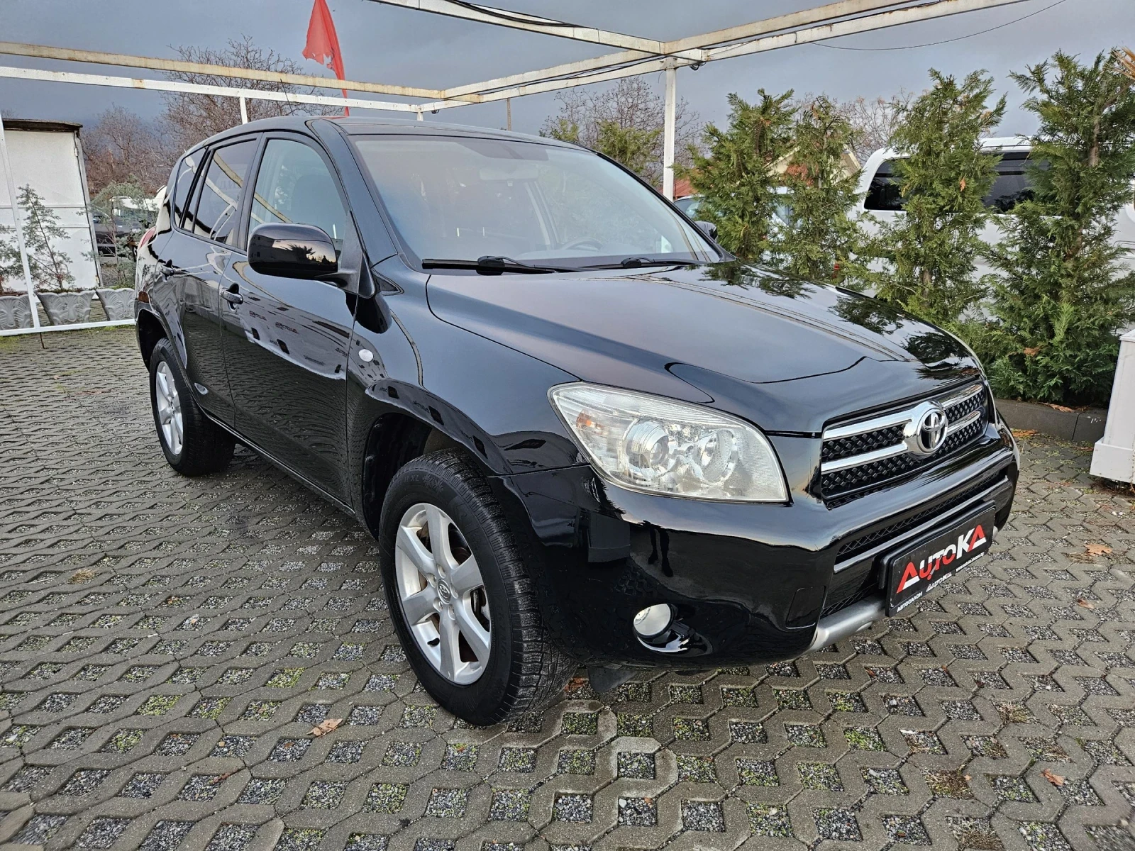 Toyota Rav4 2.2D4d-136кс= 4х4= 148.000км= 6ск= CROSSOVER= NAVI - изображение 2