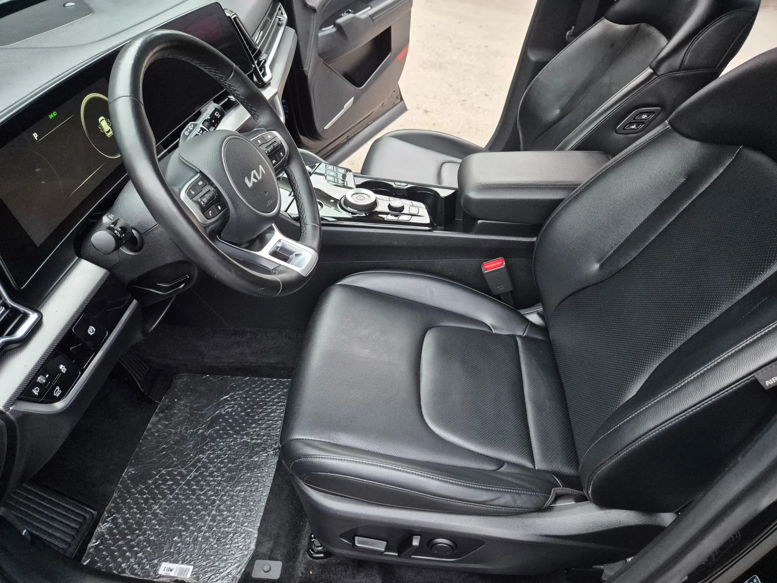 Kia Sportage 2.0 CRDI 4X2 Noblesse - Наличен в БГ - изображение 5