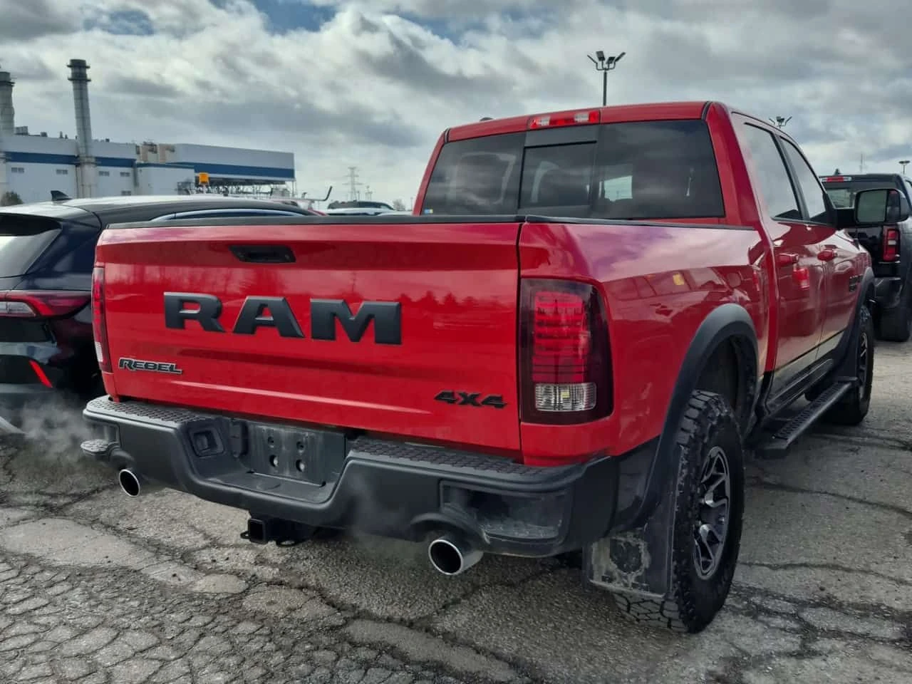 Dodge RAM 1500 * REBEL CREW CAB SHORT BED * , снимка 3 - Автомобили и джипове - 54078868