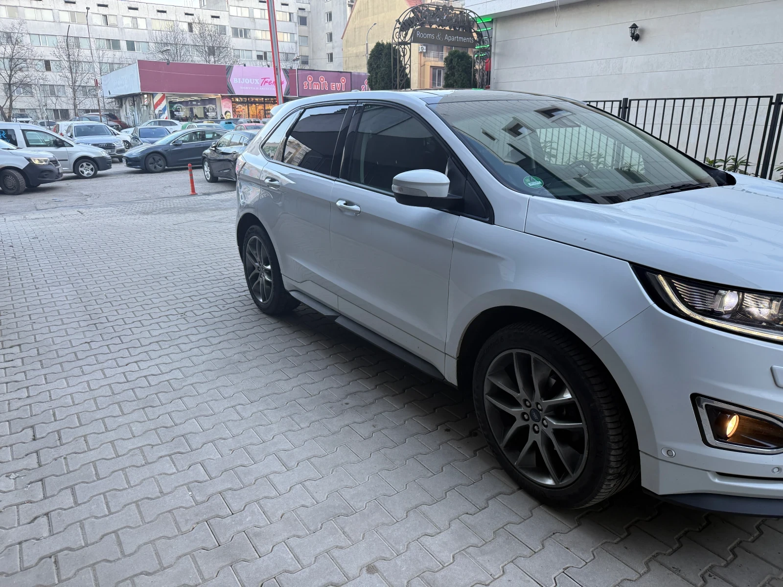 Ford Edge sport, снимка 4 - Автомобили и джипове - 54154543