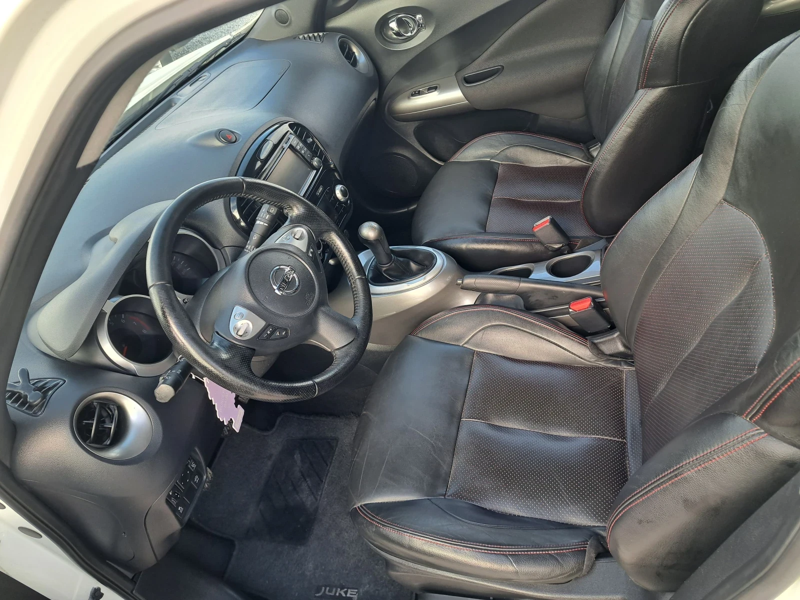 Nissan Juke 1.6 КОЖА/НАВИГАЦИЯ, снимка 9 - Автомобили и джипове - 54362290