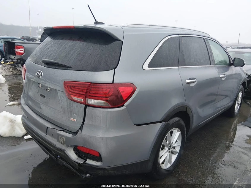 Kia Sorento 2.4l 2.4L Lx, снимка 4 - Автомобили и джипове - 54524413