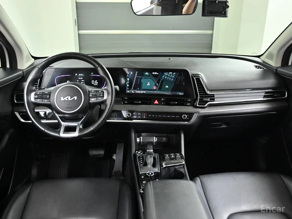 Kia Sportage 1.6T Trendy 4x4* HARMAN KARDON* ПОДГРЕВ* КАМЕРА* , снимка 8 - Автомобили и джипове - 54748986