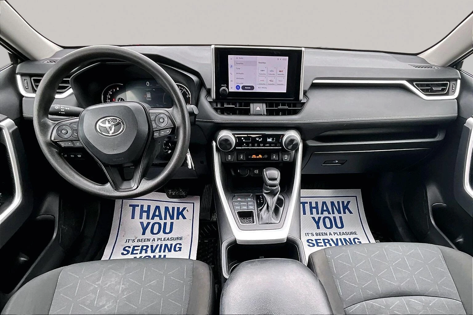 Toyota Rav4 LE AWD, снимка 11 - Автомобили и джипове - 54875320