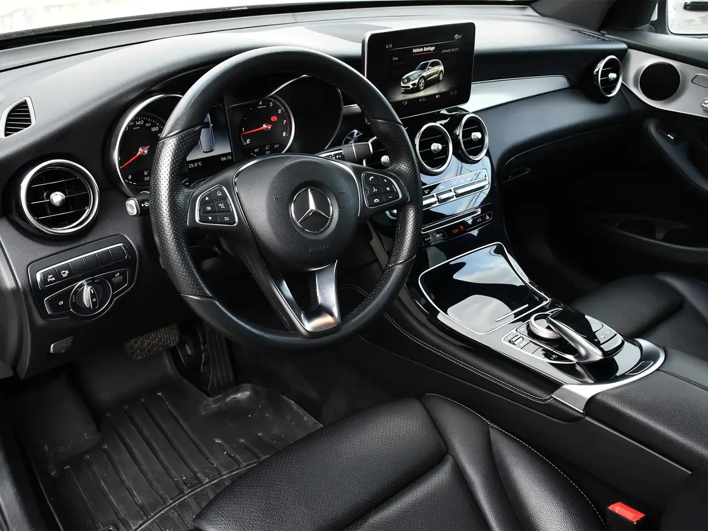Mercedes-Benz GLC 300 ЦЕНА ДО БЪЛГАРИЯ РЕГИСТРАЦИЯ & АВТОКРЕДИТ, снимка 6 - Автомобили и джипове - 55187941