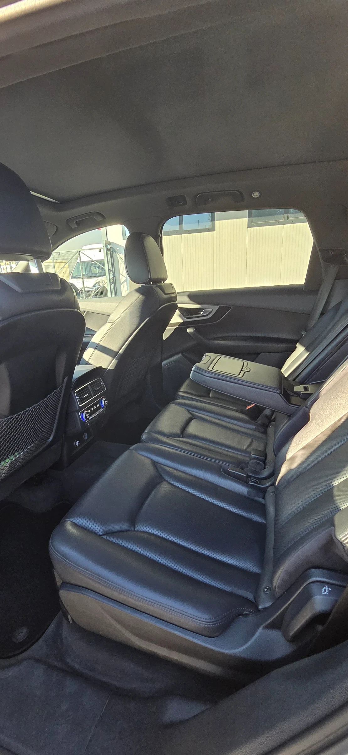 Audi Q7, снимка 6 - Автомобили и джипове - 55466959