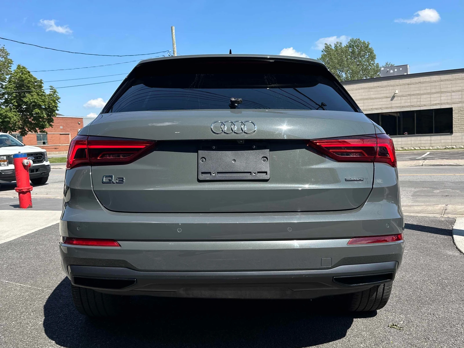 Audi Q3 * Komfort 45 TFSI quattro * CARFAX * ОПЦИЯ ЗА ФИНА, снимка 17 - Автомобили и джипове - 56156348