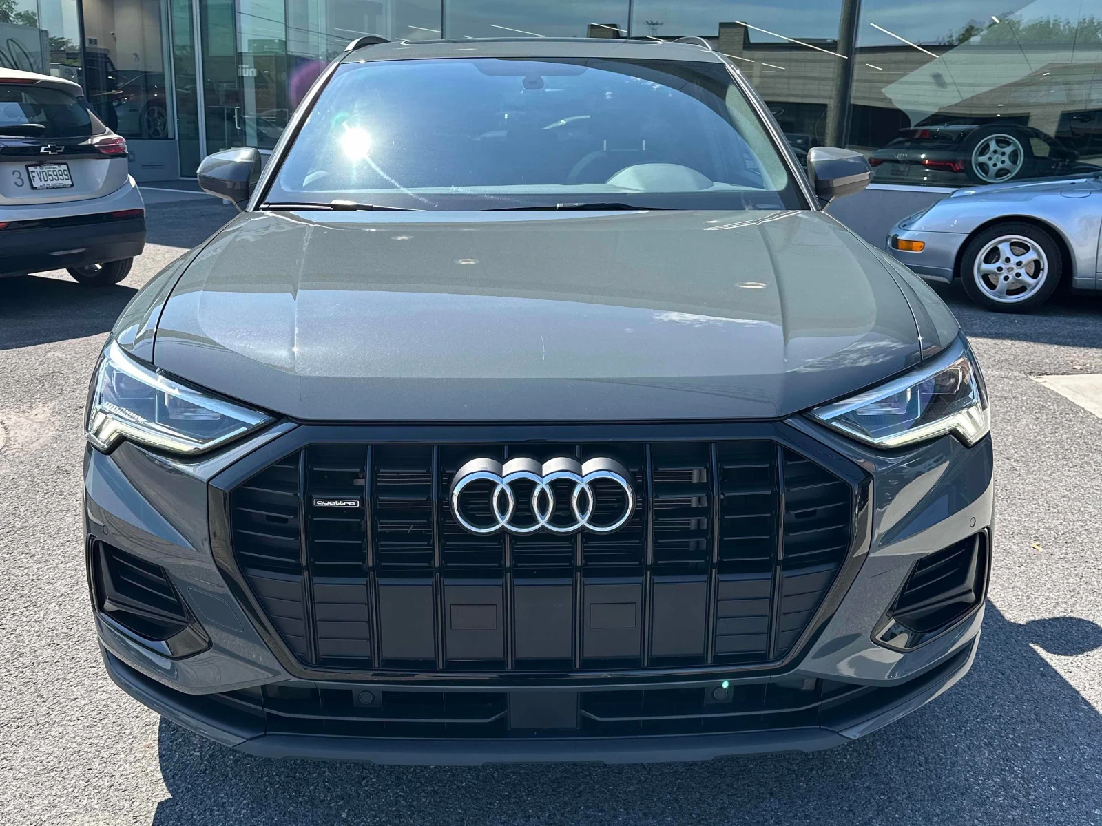 Audi Q3 * Komfort 45 TFSI quattro * CARFAX * ОПЦИЯ ЗА ФИНА, снимка 6 - Автомобили и джипове - 56156348