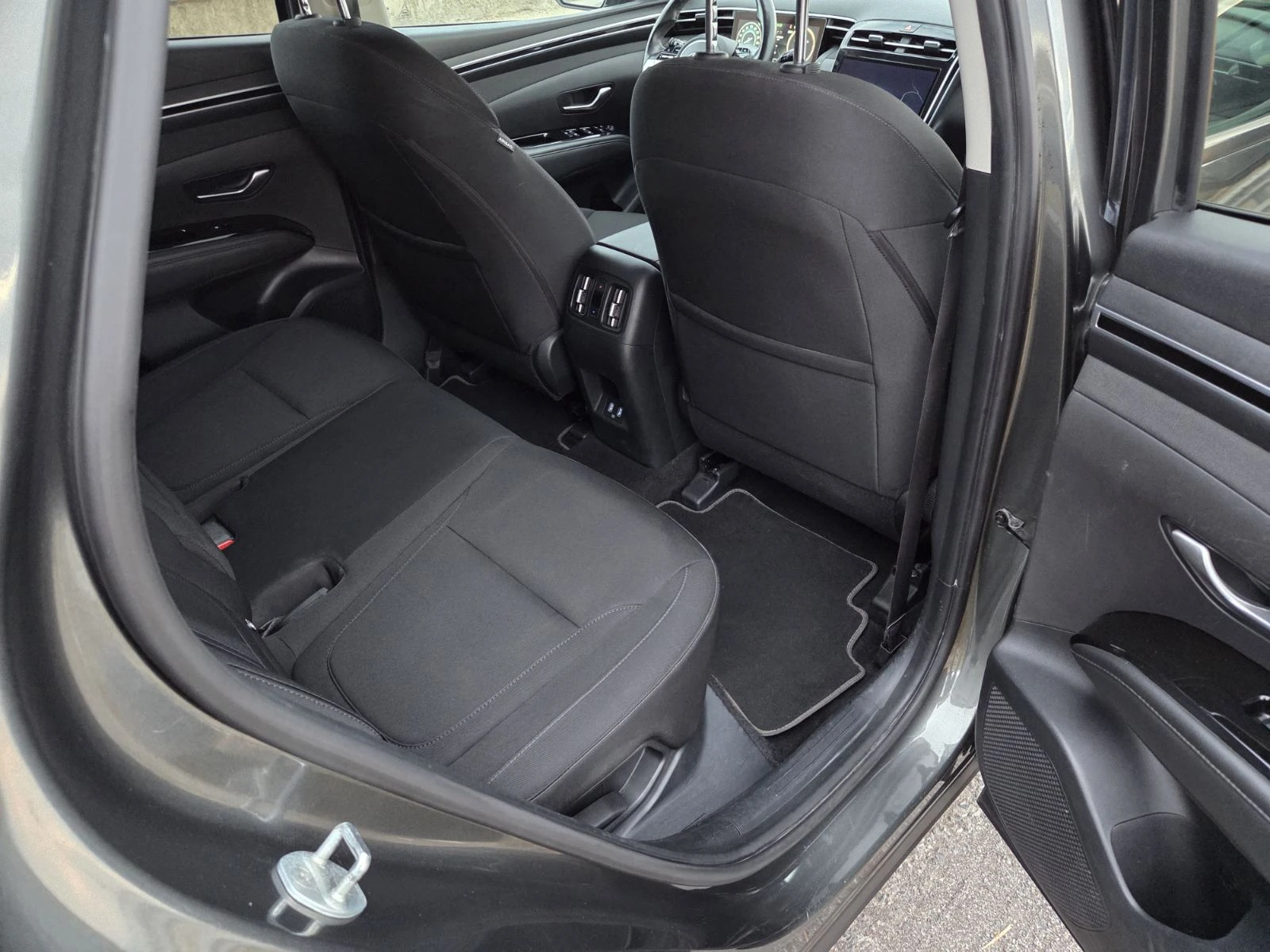 Hyundai Tucson, снимка 10 - Автомобили и джипове - 56433692