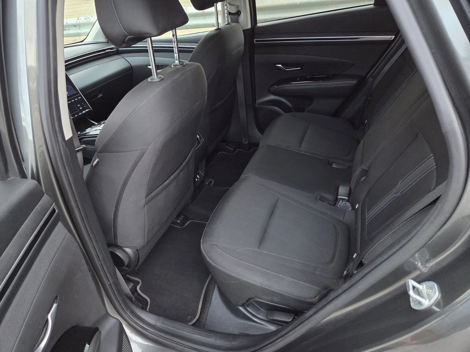 Hyundai Tucson, снимка 11 - Автомобили и джипове - 56433692