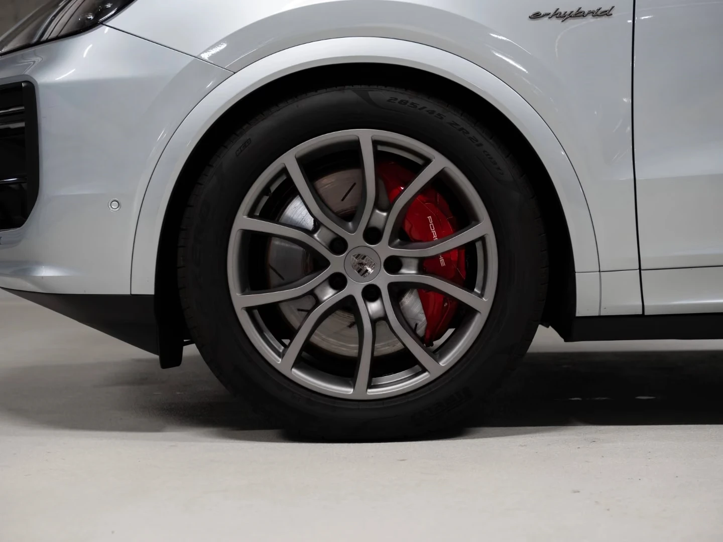 Porsche Cayenne TURBO E-HYBRID/PDCC/REAR AXLE/HUD/INNODRIVE/ | Mobile.bg � ����������� 5