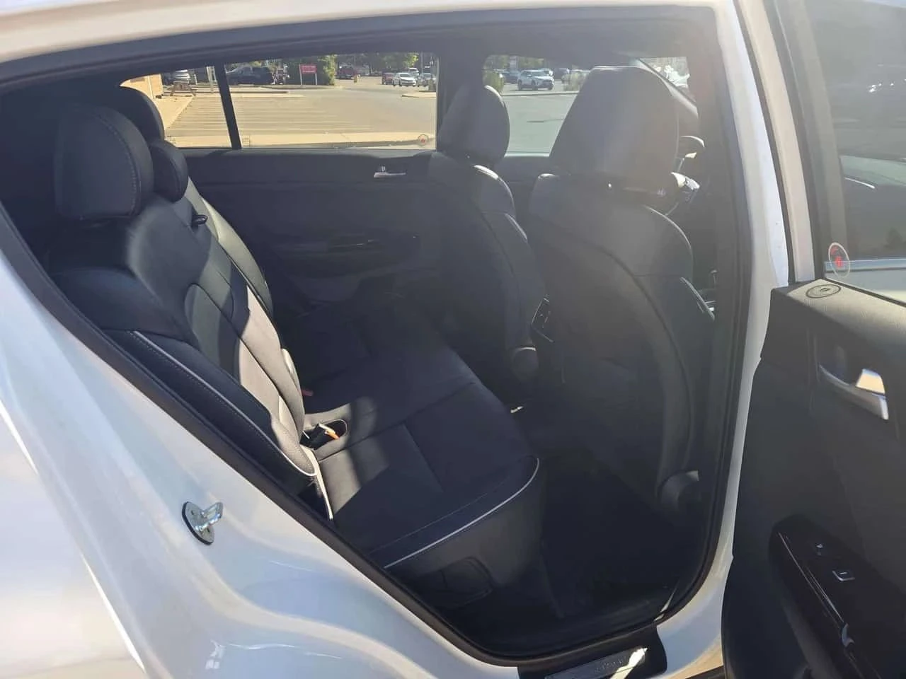 Kia Sportage, снимка 12 - Автомобили и джипове - 56689130
