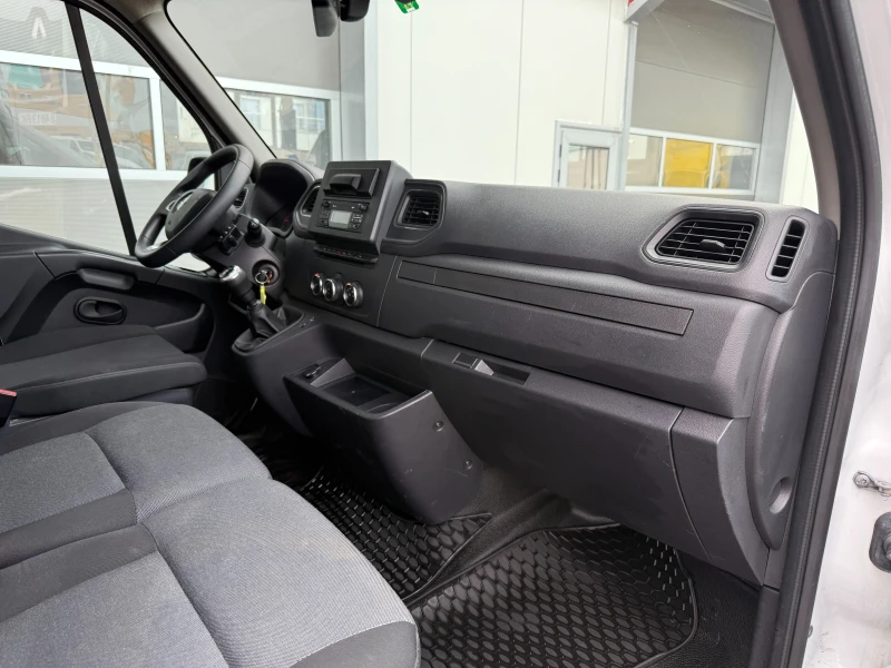 Renault Master 2.3 , снимка 14 - Бусове и автобуси - 49304847