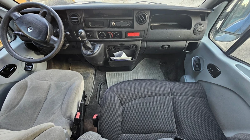 Renault Master 2.5 Td, снимка 10 - Бусове и автобуси - 50586416