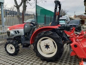 Трактор Kubota Скайтрак-Хасково, снимка 5