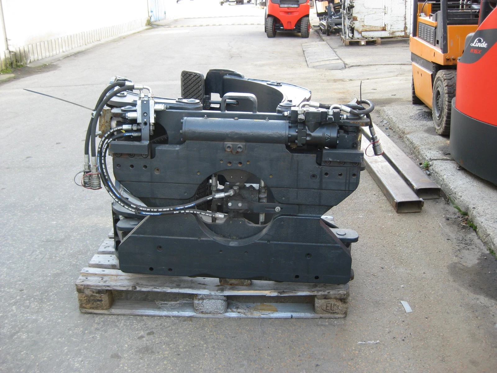  Linde DURWEN | Mobile.bg   4