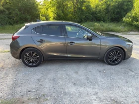 Mazda 3 facelift , снимка 8