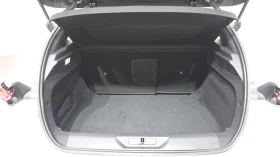 Peugeot 308 GT Панорама | Масаж | Памет | 7 900 кm, снимка 16