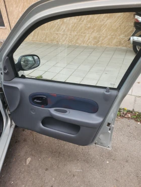 Renault Clio - 2800 € / 5476.32 лв. - 45325504 10