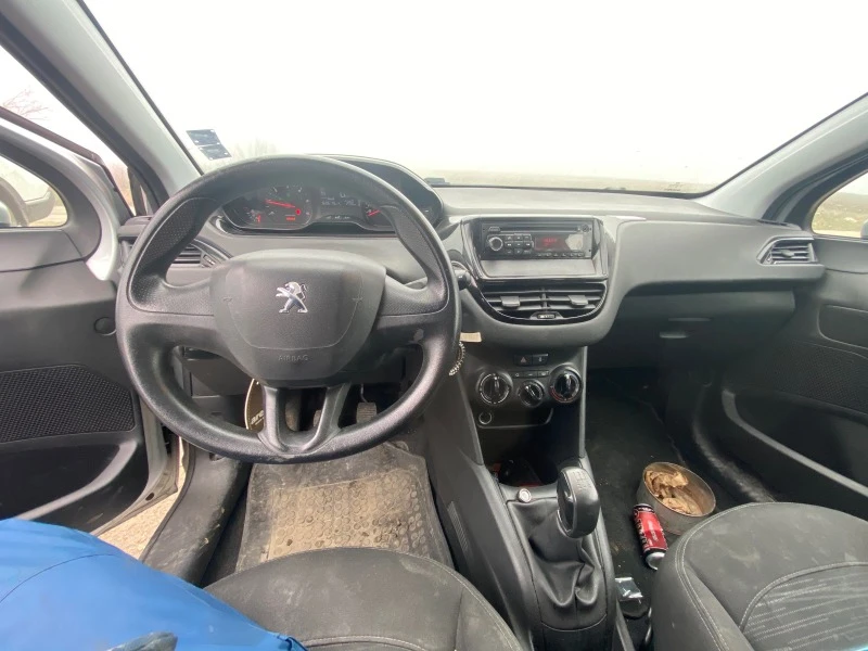 Peugeot 208 1.4 HDI, снимка 7 - Автомобили и джипове - 40091289