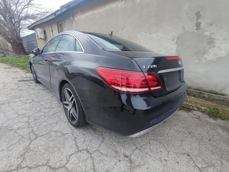 Mercedes-Benz E 220 AMG Facelift, снимка 1 - Автомобили и джипове - 40265362