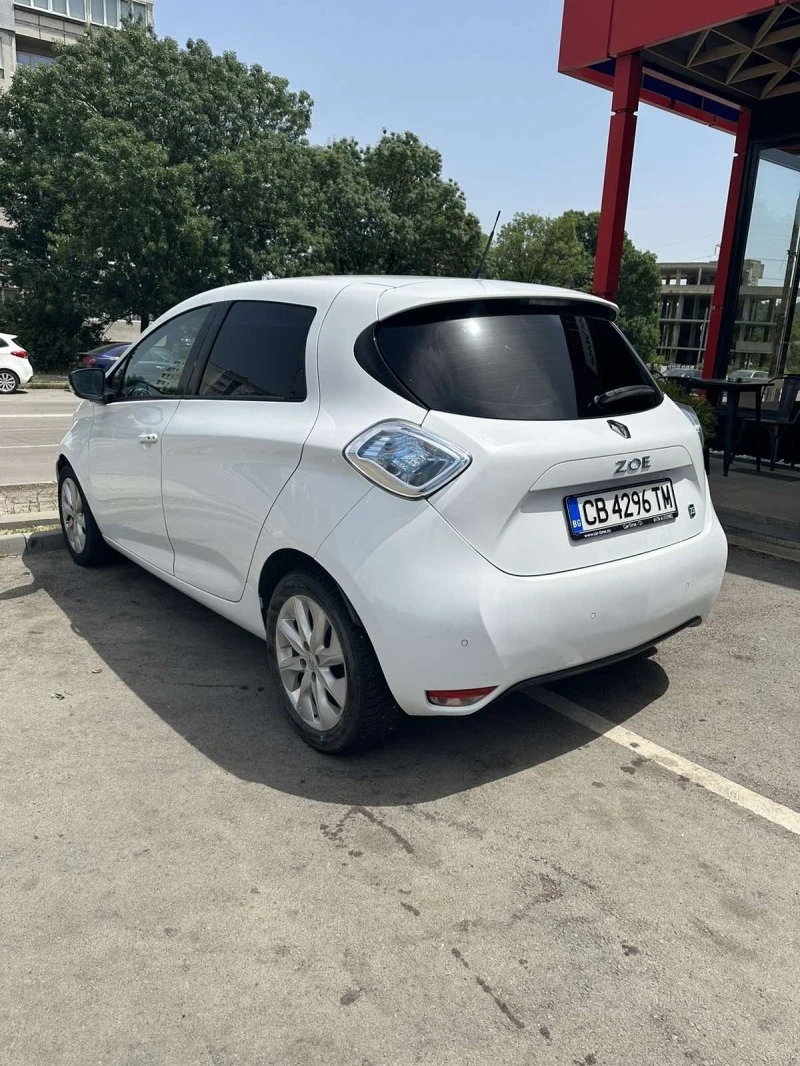 Renault Zoe, снимка 3 - Автомобили и джипове - 48032519