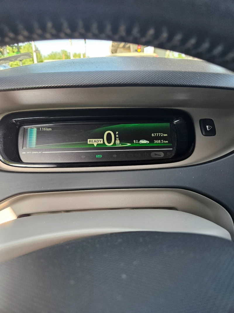 Renault Zoe, снимка 5 - Автомобили и джипове - 48032519