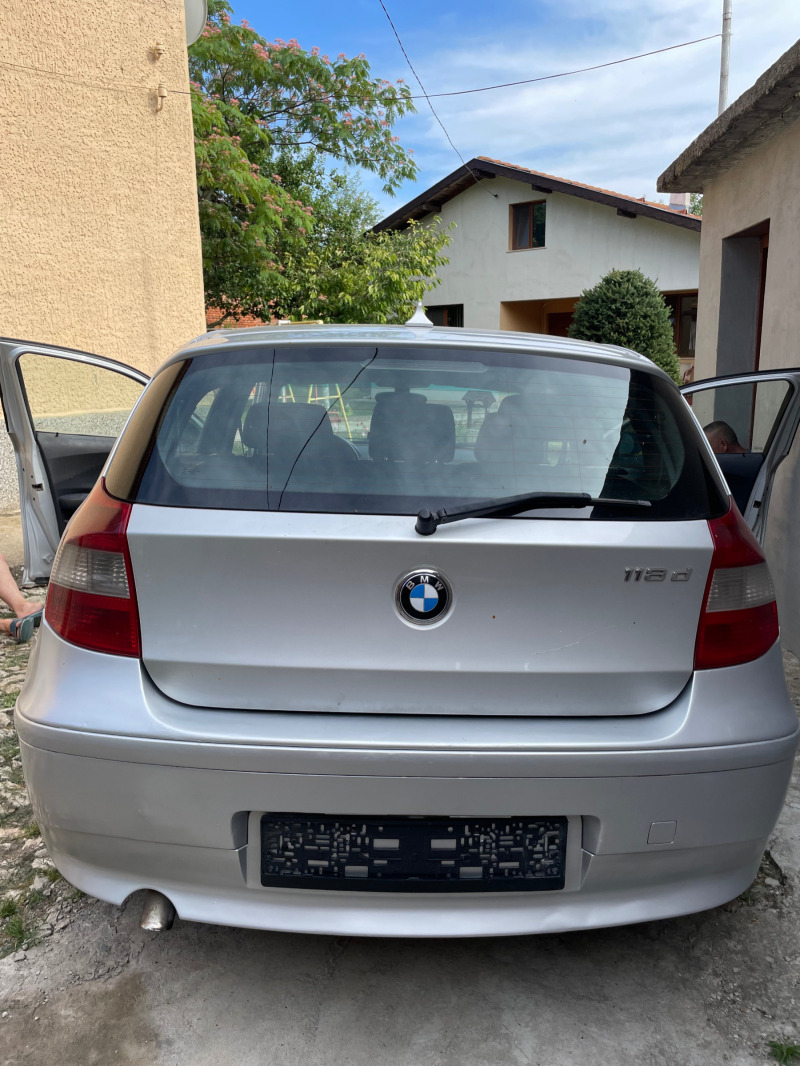 BMW 118 2.0D 122k.s , снимка 2 - Автомобили и джипове - 46417199
