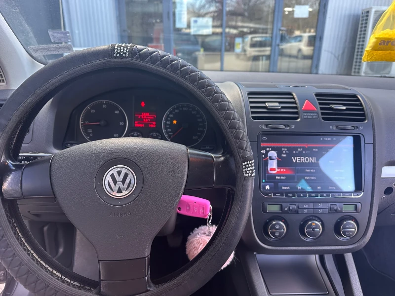 VW Golf 5, снимка 3 - Автомобили и джипове - 48550889