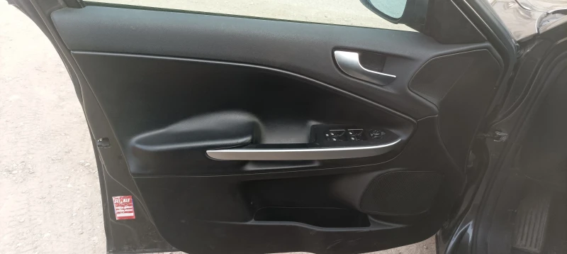 Alfa Romeo Giulietta, снимка 6 - Автомобили и джипове - 48830399