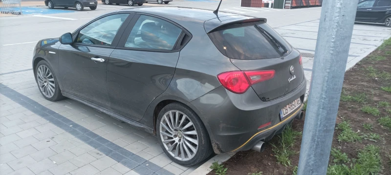 Alfa Romeo Giulietta, снимка 5 - Автомобили и джипове - 48830399