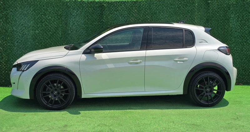 Peugeot 208 131кс* 3D* GT Line* 8EAT* FULL* 40000км* , снимка 6 - Автомобили и джипове - 51058651