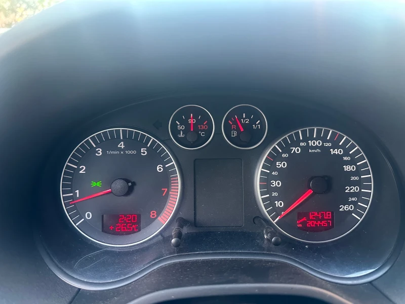 Audi A3 2.0 FSI, снимка 9 - Автомобили и джипове - 52404628